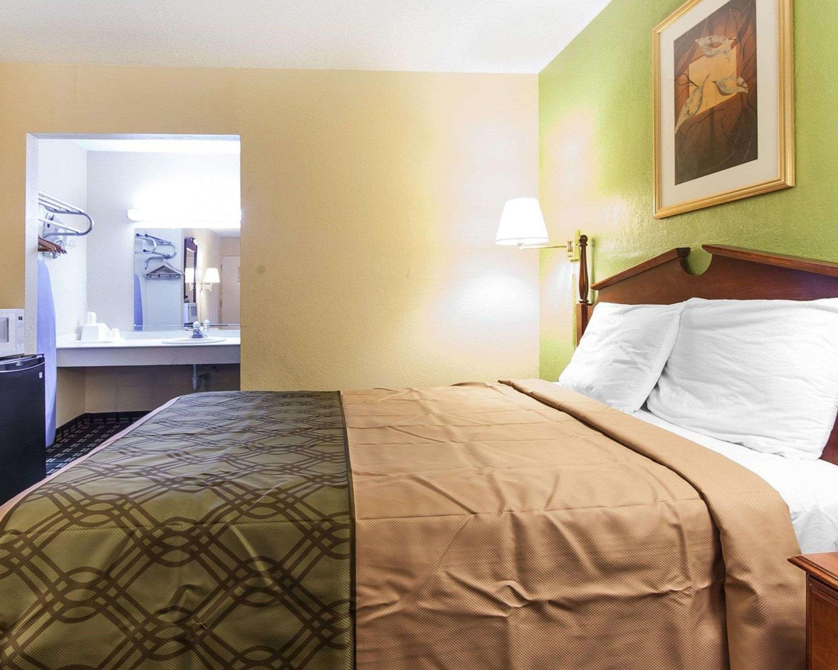 Econo Lodge Cleveland Luaran gambar