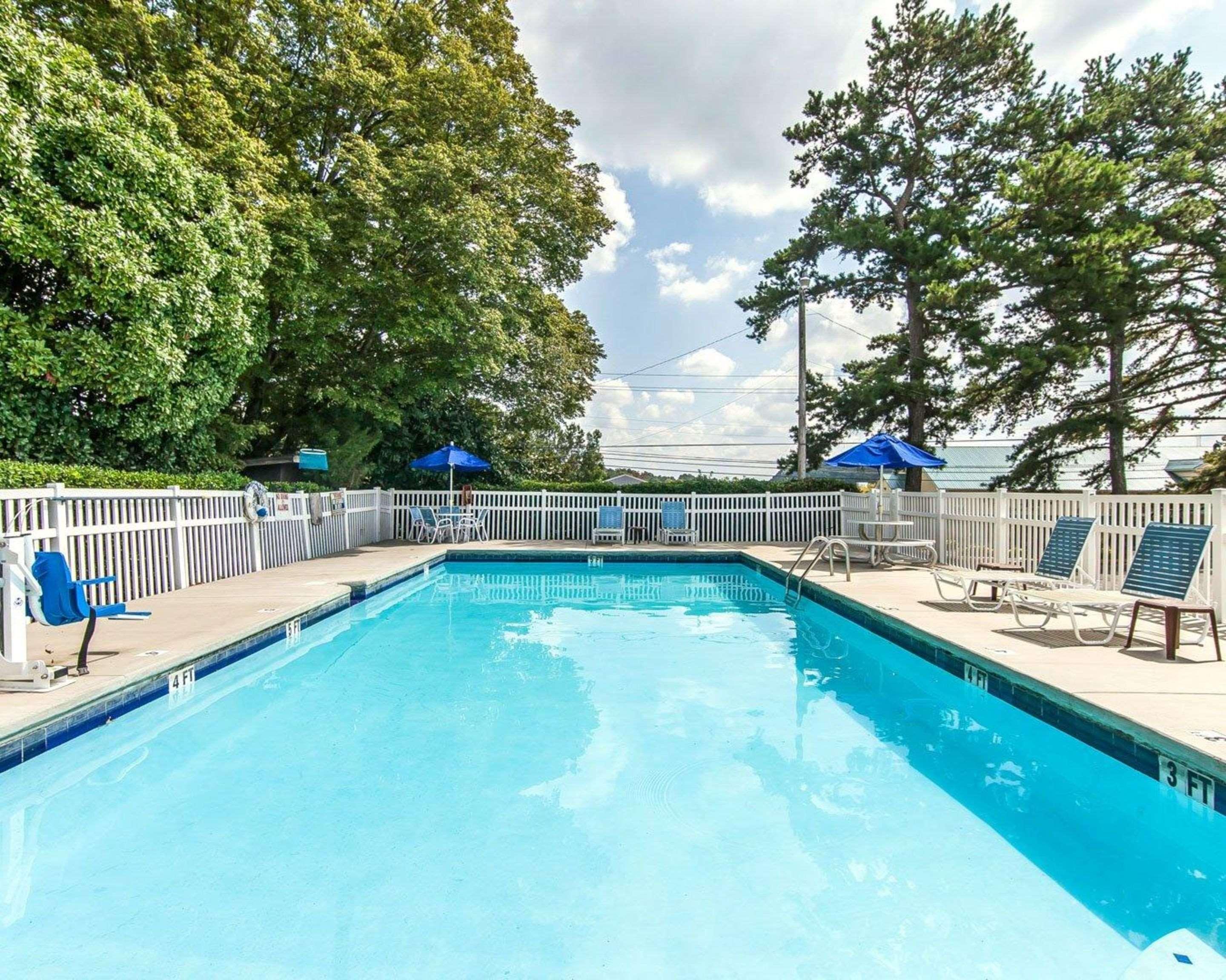 Econo Lodge Cleveland Luaran gambar